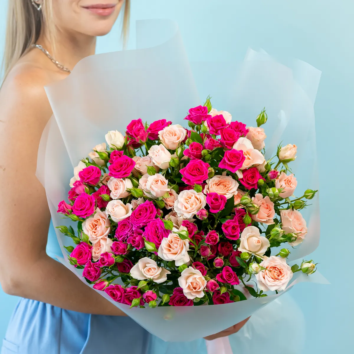 Кустовые розы микс 15 шт, ракурс 1 из 7