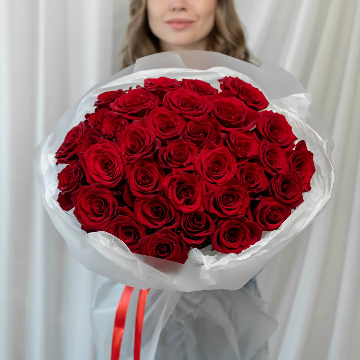 35 красных роз, ракурс 1 из 7